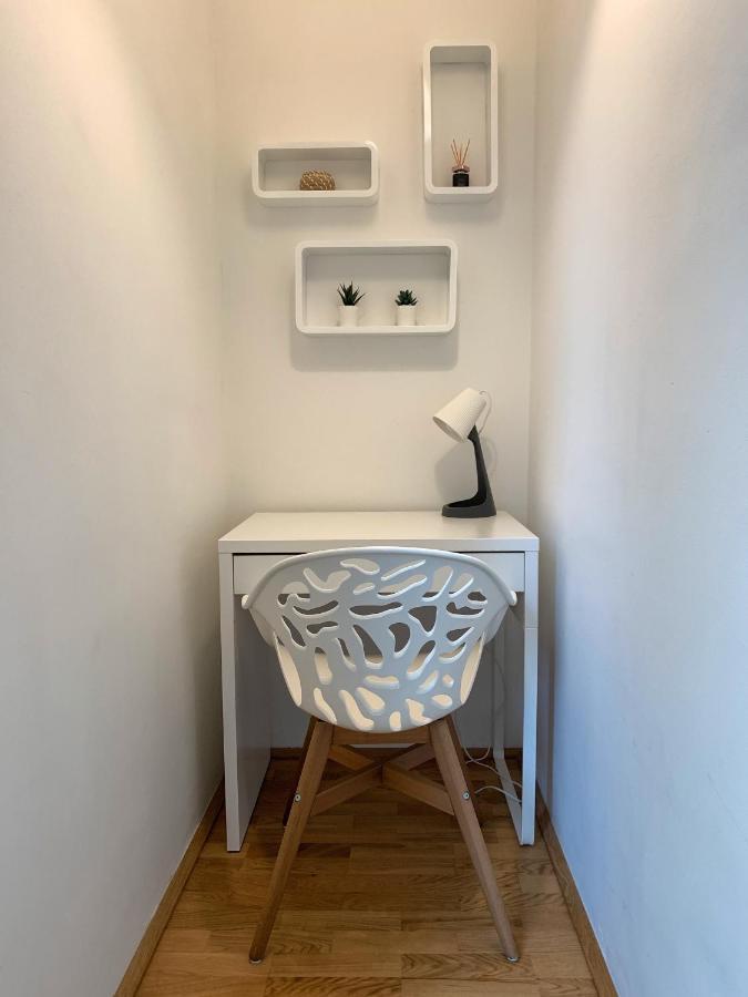 Luma Apartment Near Schoenbrunn With Parking Vienna Exterior photo